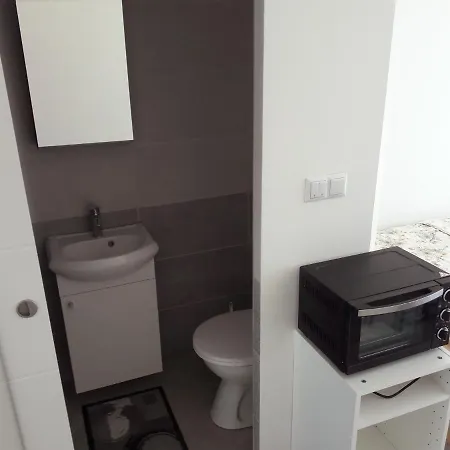 WelcomE Apartment